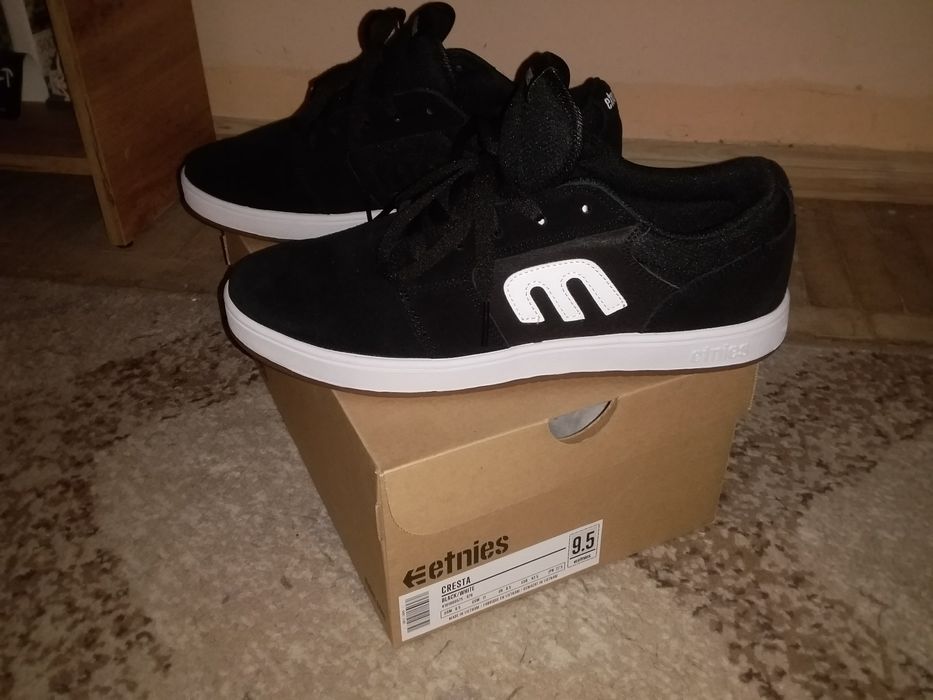 Сникерсы кеды Etnies Cresta покупали на modivo
