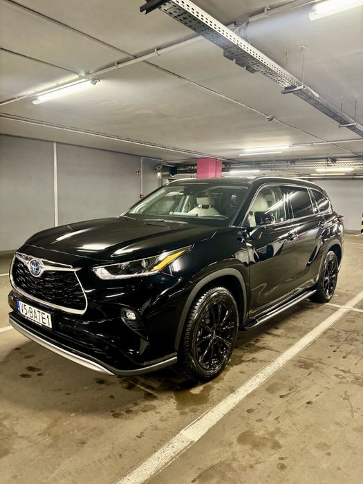 TOYOTA HIGHLANDER HSD Executive Style 2,5 Hybrid Dynamic Force CESJA