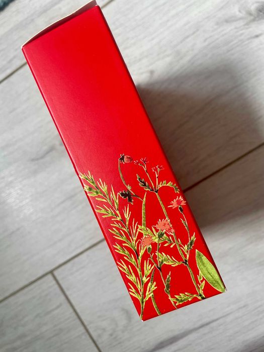 Nowy zestaw 4 kremów do rąk Farmona zapakowany w prezentowe opakowanie