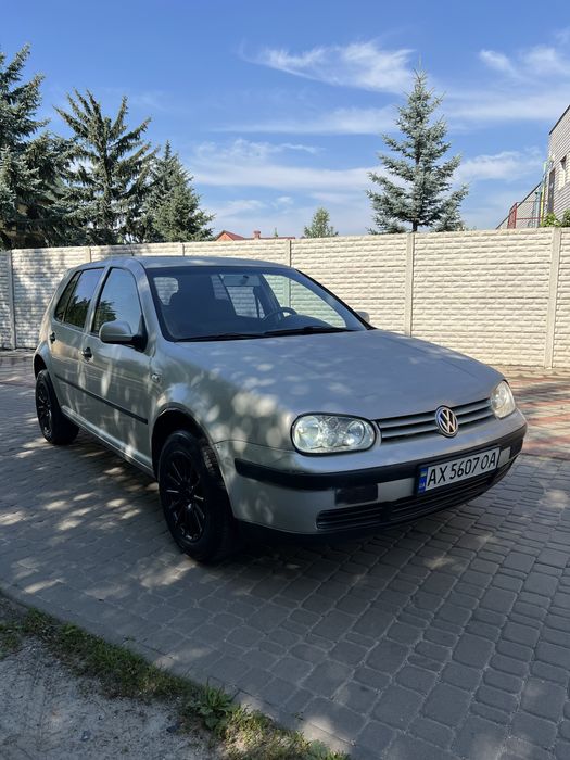 Volkswagen Golf 4 гбо