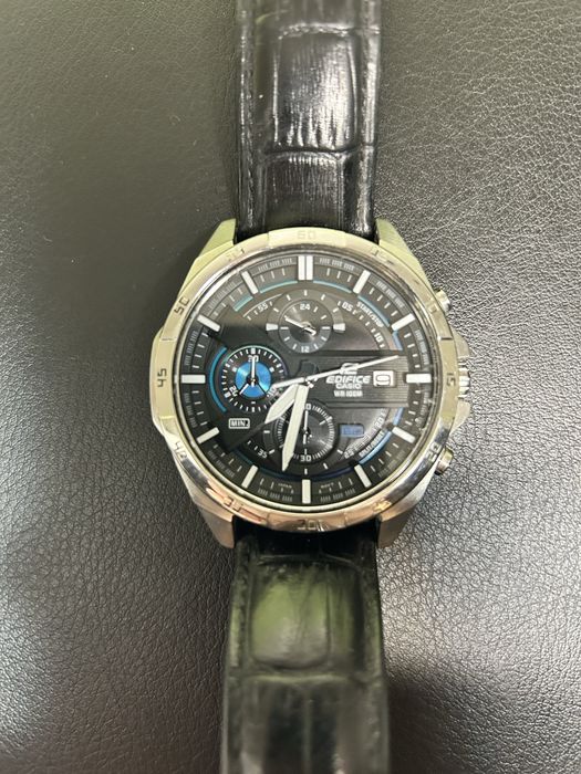 Годинник Casio Edifice модель EFR-556L-1AVUEF