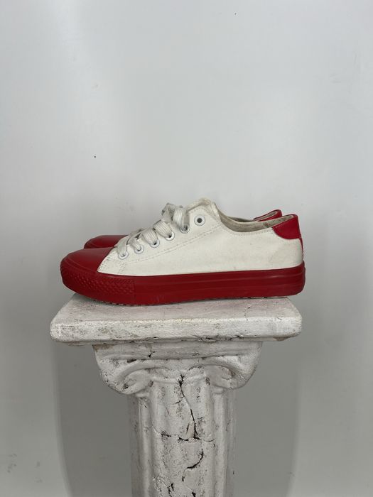 Bialo czerwone trampki damskie