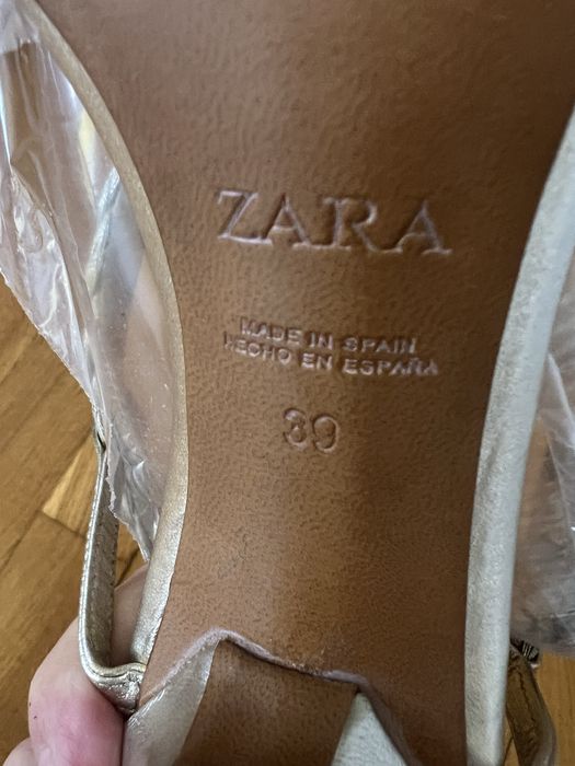 Buty Zara 39 zlote