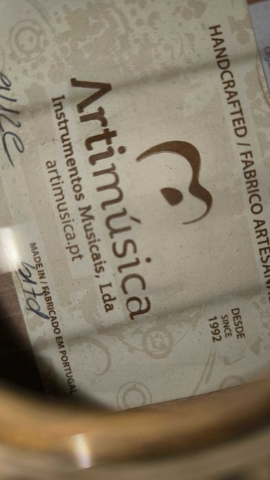 Cavaquinho Artimúsica CV12C + estojo