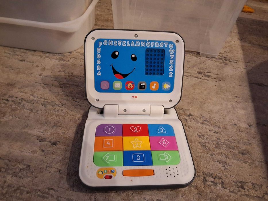 Edukacyjny Laptop Malucha „Ucz się i śmiej!” od Fisher-Price