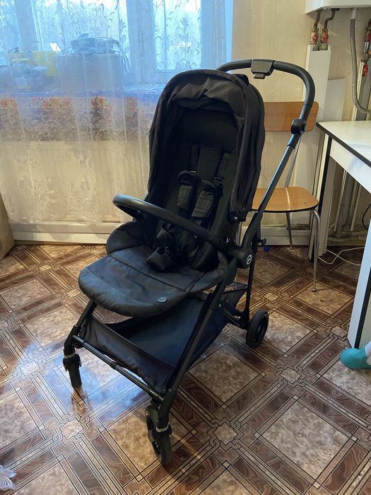 Продам прогулянковий візочок Cybex Melio carbon
