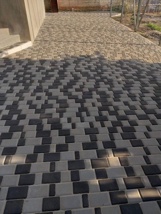 Производство Тротуарной плитки.Доставкв . Укладка