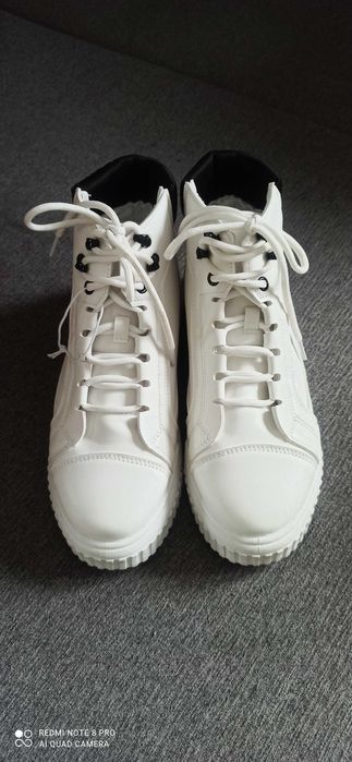 Nowy białe botki na jesień