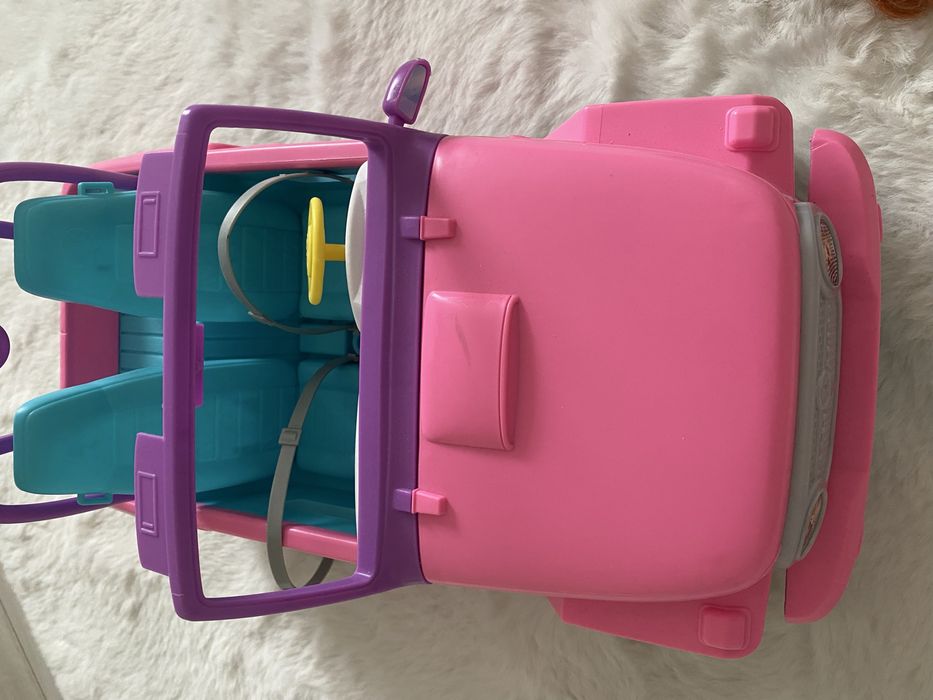 Jeep I 2 lalki Barbie Mattel