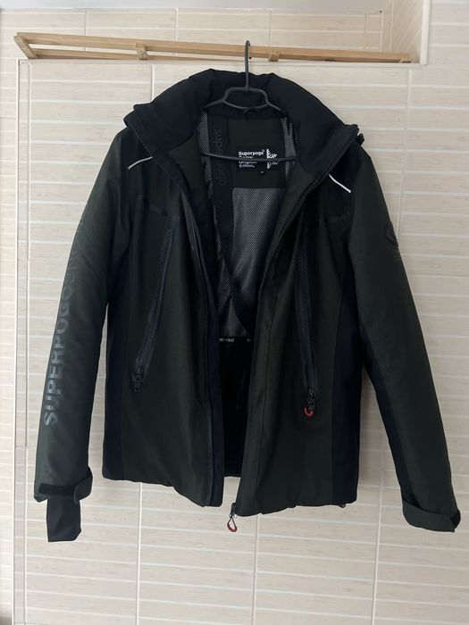 Курточка чоловіча