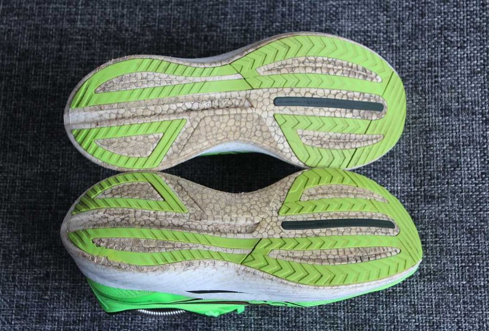 Кросівки бігові Saucony Endorphin Speed 3 Оригінал 41.5-42р