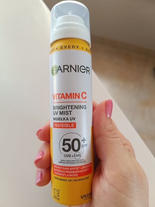 Garnier invisible spray 50 filtr witamin C