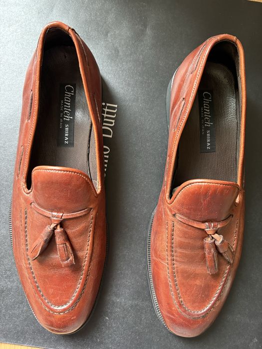 sapatos mocassins originais de couro marrom com borlas