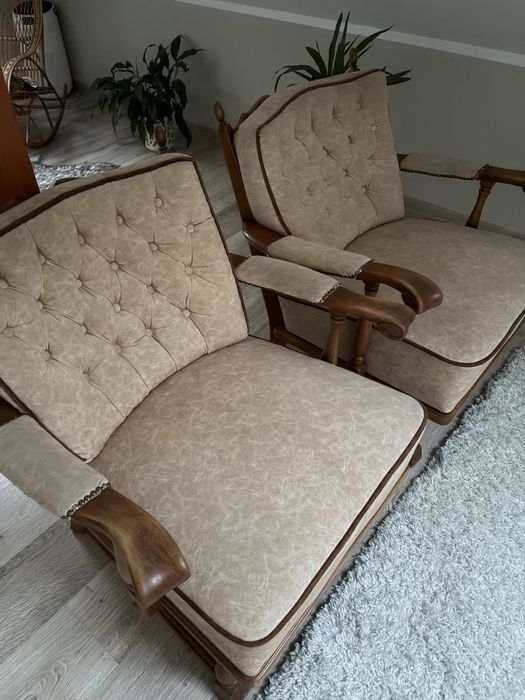 Zestaw wypoczynkowy z sofą w stylu ludwikańskim