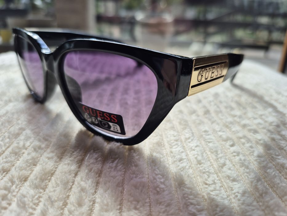 Okulary przeciwsłoneczne Guess GO 0004 01B
