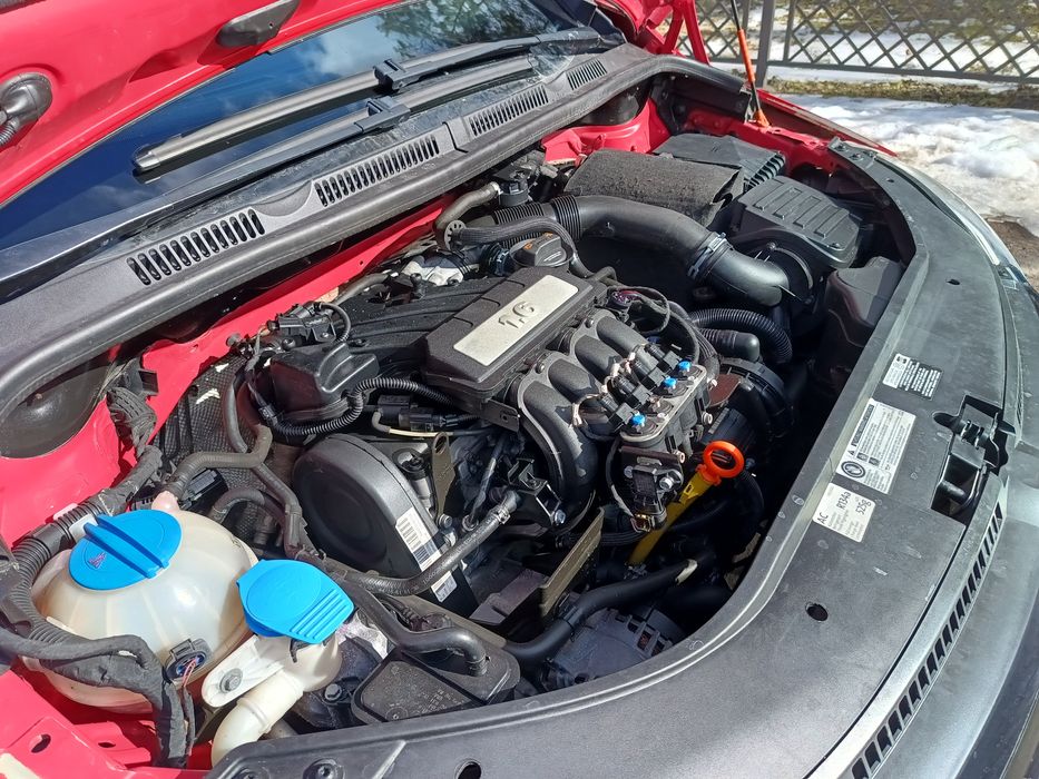 Volkswagen Golf+ 6 Гольф 2011 року 1.6 mpi Нефарбована Гарний стан