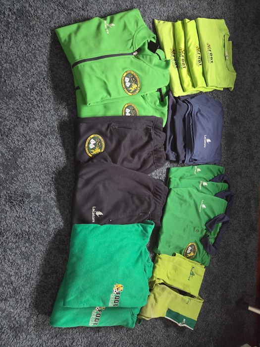 Equipamento / Material Desportivo Foot Escola / NS Rio Maior (Lacatoni)