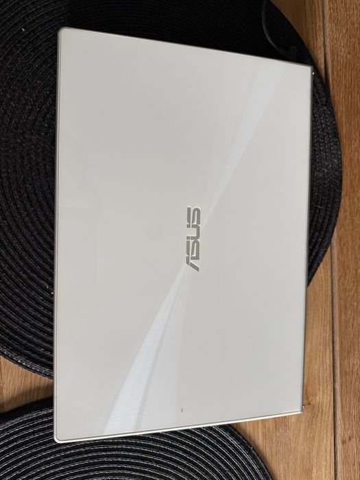 Laptop ASUS UX301L dotykowy