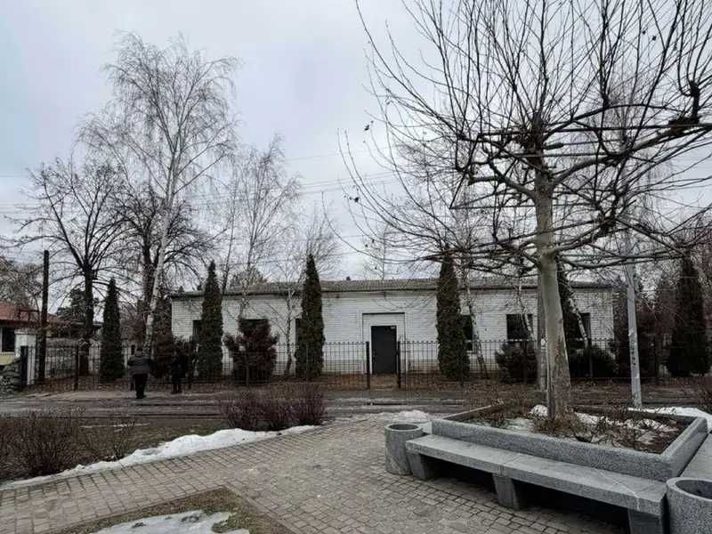 Нежитлова одноповерхова будівля м. Самар, площа Героїв, 13