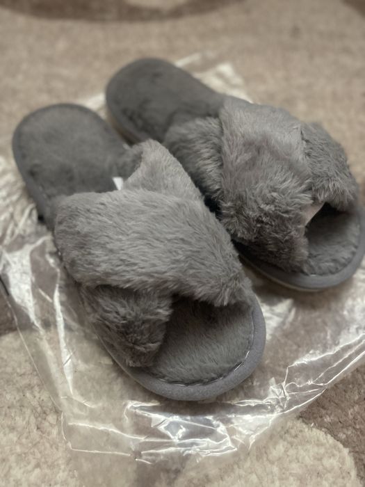 Тапки кімнатні жіночі