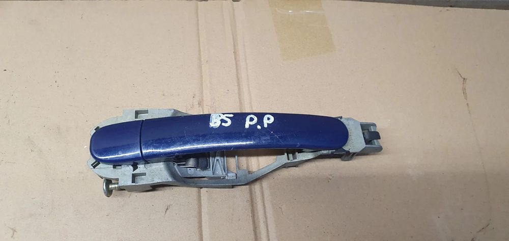 Klamka prawy przód przednia prawa VW Passat B5 FL