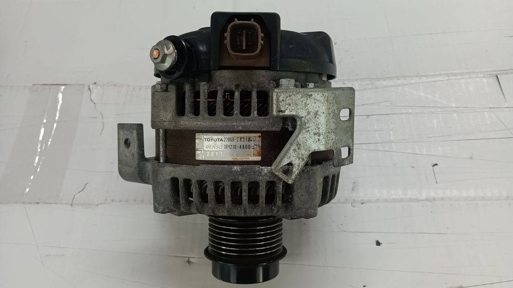 Генератор Toyota Camri  2.4