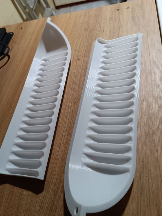 Daszek nad drzwi, okno, do kampera, przyczepy. Osłona przed deszczem.