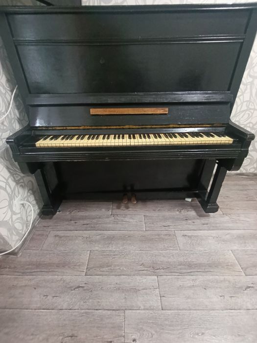 Продам фортепіано