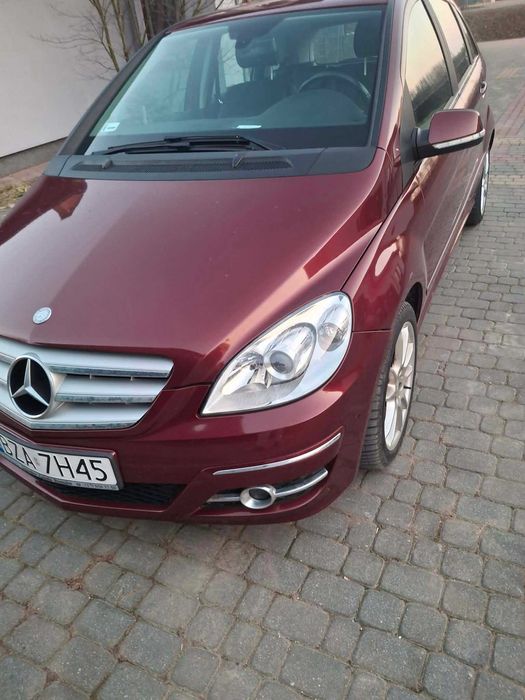 Sprzedam Mercedesa B klase 180