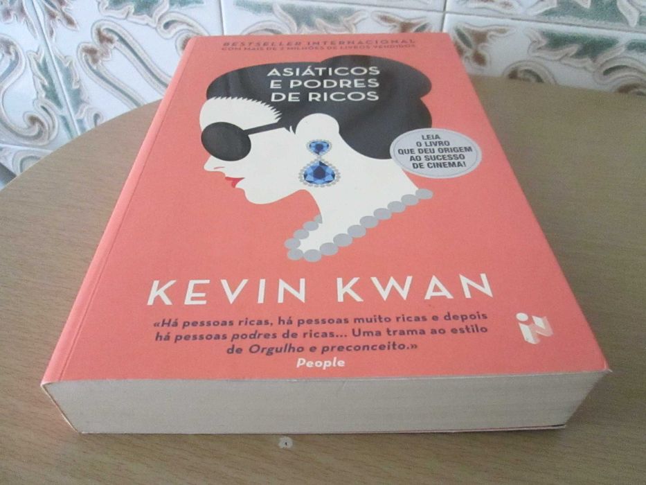 Asiáticos e Podres de Ricos de Kevin Kwan