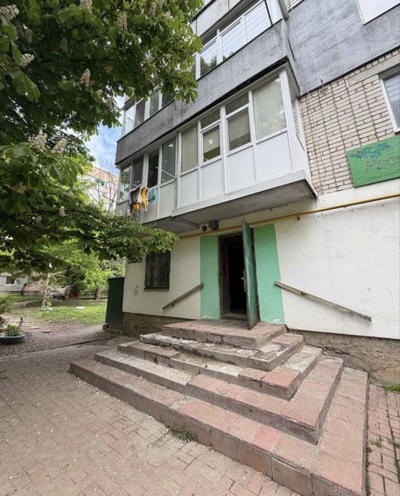 Продам Приміщення.вул.Жадова