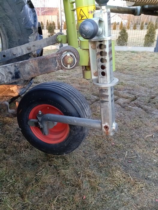 Sprzedam zgrabiarka CLAAS LINER 420