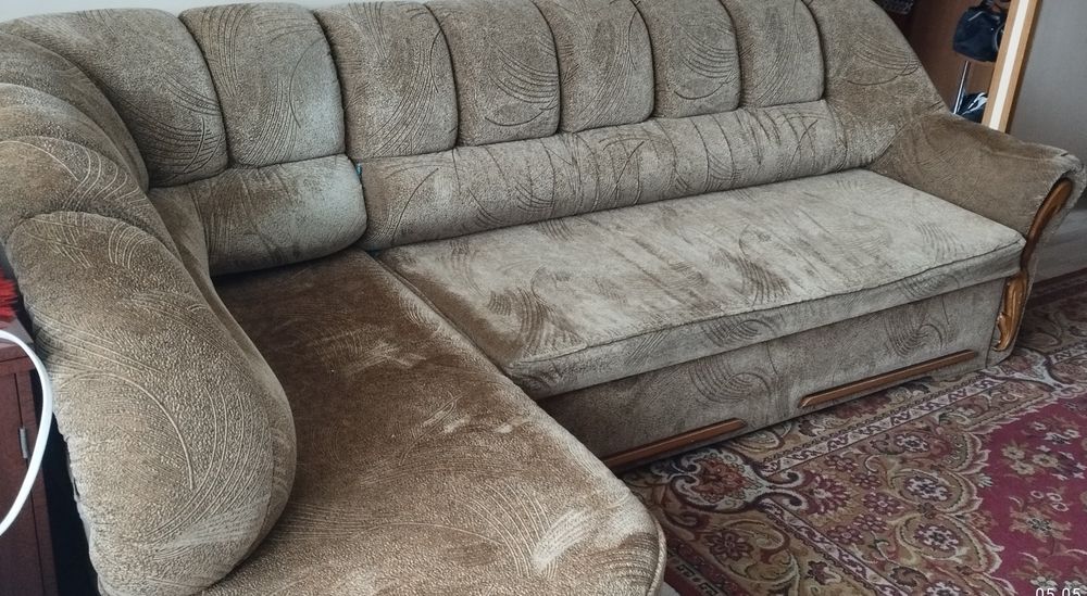 М'який кутовий диван