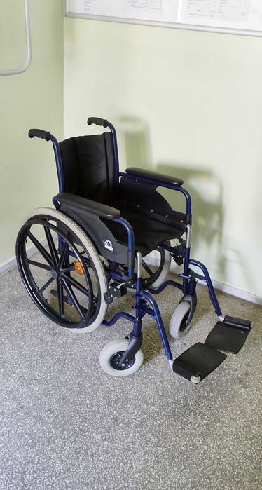 Ręczny wózek inwalidzki 708D Vermeiren