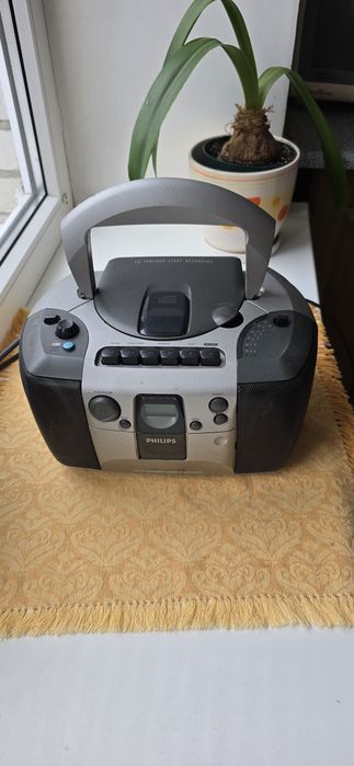 Магнітофон Philips