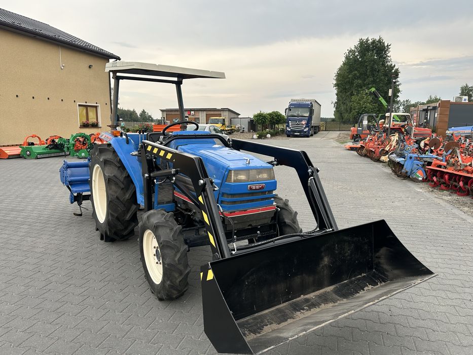 Mini Traktor Iseki 31km 4x4 z ładowaczem