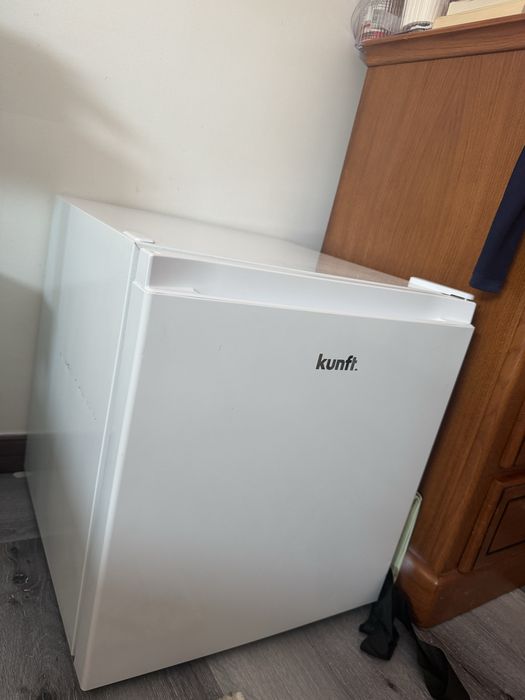Refrigerador kunft semi novo