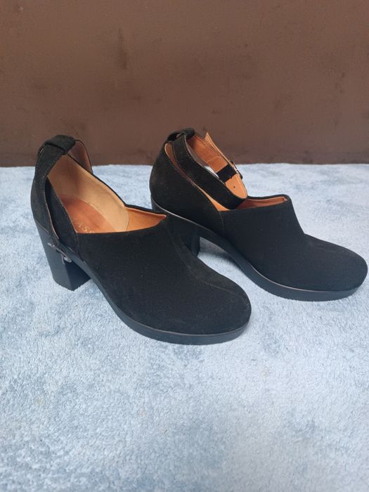 Нові жіночі туфлі натуральна замша Massiv