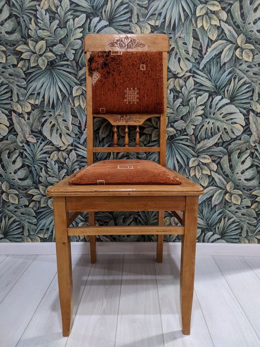 Стулья деревянные