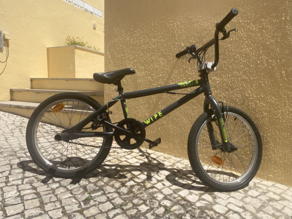 Bicicleta BMX WIPE