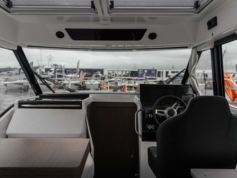 Nowy jacht motorowy JEANNEAU Merry Fisher 895 + 2xYAMAHA 250 HP