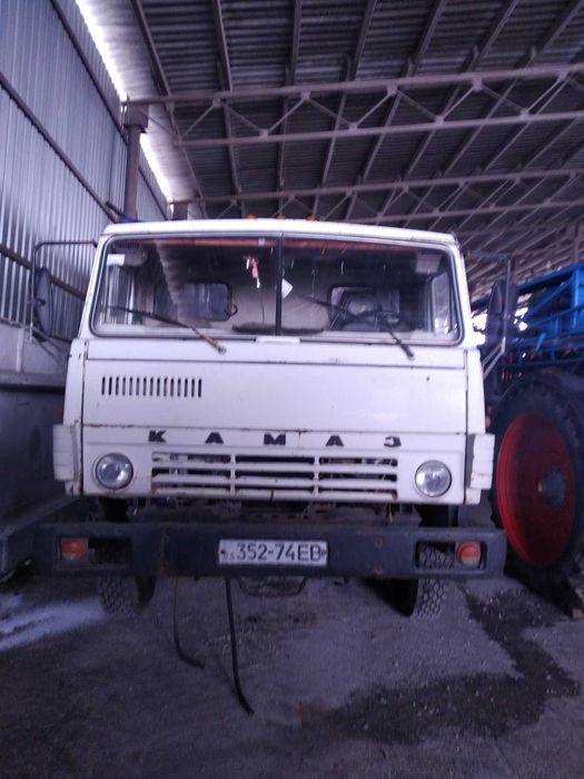 Автомобіль КАМАЗ 5511