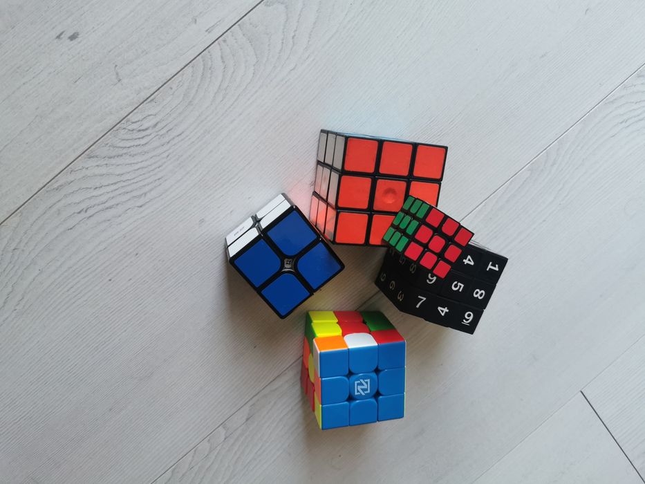 Zestaw kostek Rubika