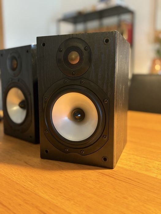 Colunas Monitor Audio MR1