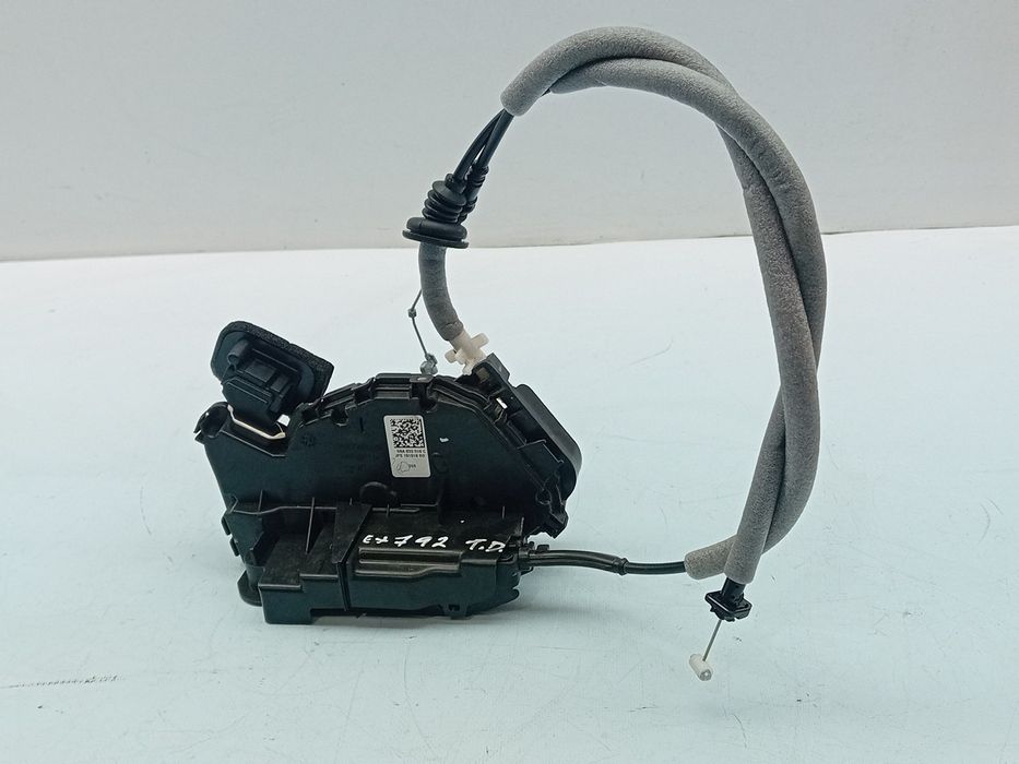 Fechadura / fecho porta trás direito VOLKSWAGEN Tiguan (AD1, AX1)