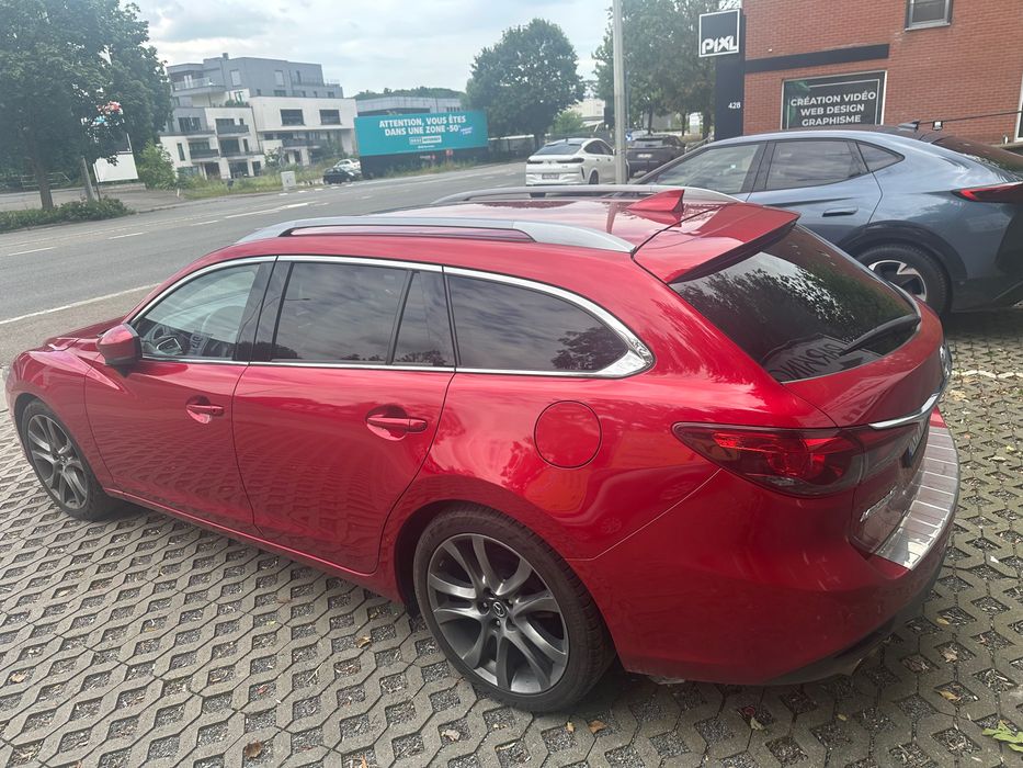 Sprzedam samochód MAZDA 6