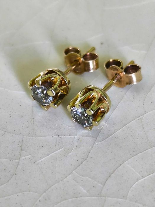 Kolczyki z brylantami sztyfty  0,42 ct / certyfikat