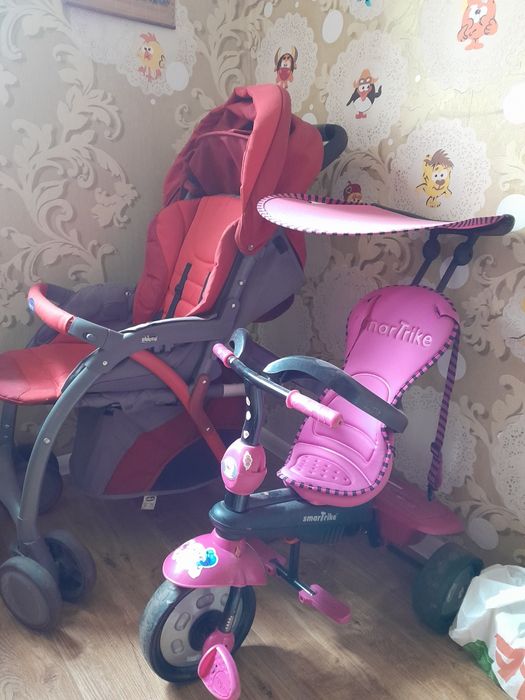 Дитяча каляска чіко.
