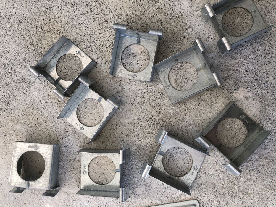 Elementy zabudowy poddasza RIGIPS wieszak noniusz pręt łącznik CD60