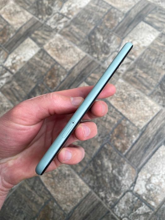 Флагман Google Pixel 5 8/128 GB e-SIM гарний стан гарантія